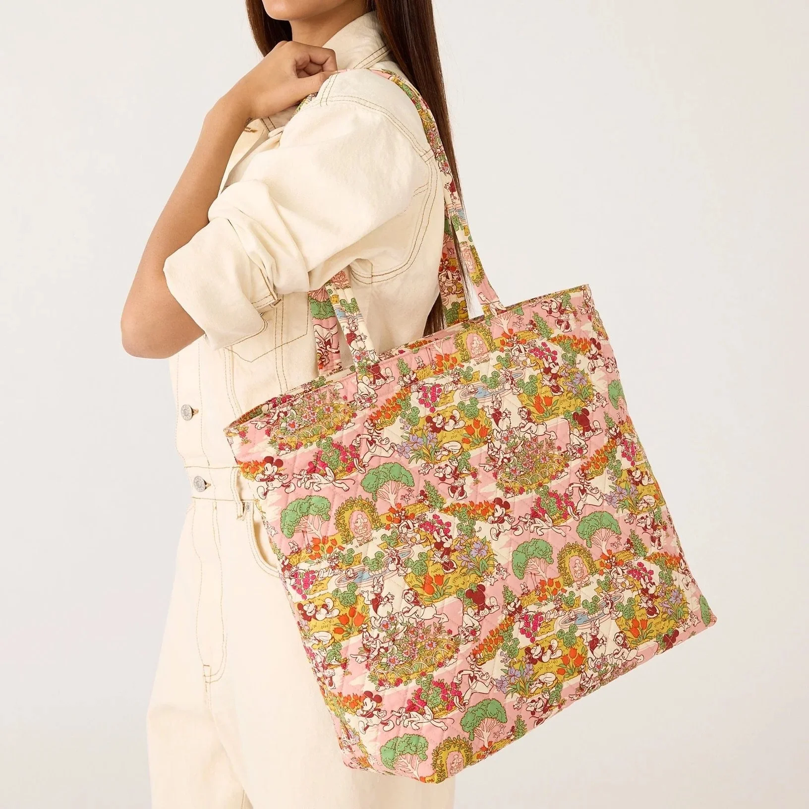 Disney - emily 6/1ご購入予定 Vera Bradley Disney Mickey's Promenade Collection — EXTRA